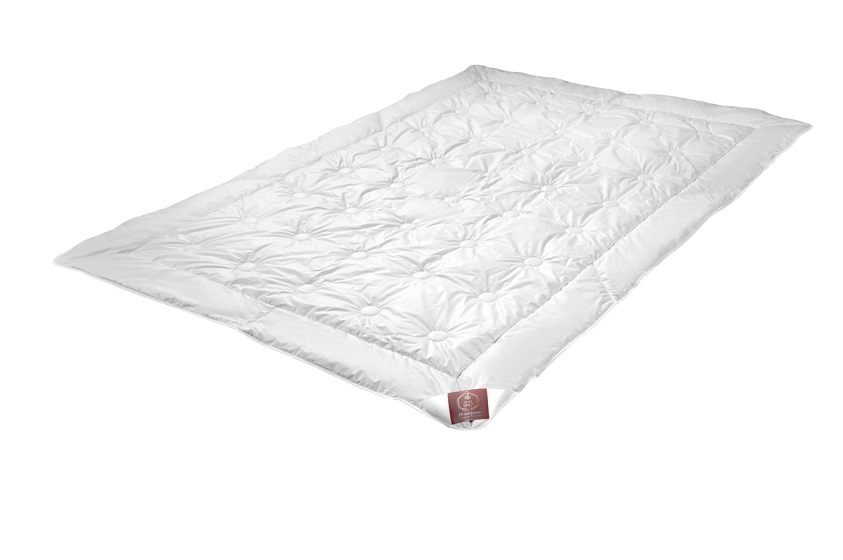 Одеяло  MAHDI 200х200 легкое 