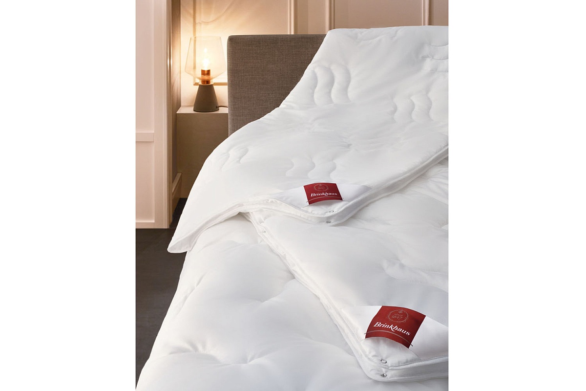 Одеяло  BAUSCHI LUX синтетическое волокно, лёгкое Classic