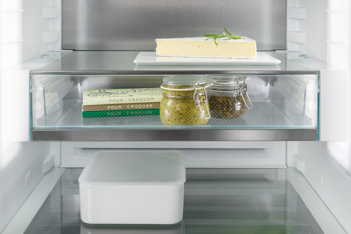 Комбинированный холодильник-морозильник CNd 5753 Prime с EasyFresh и NoFrost