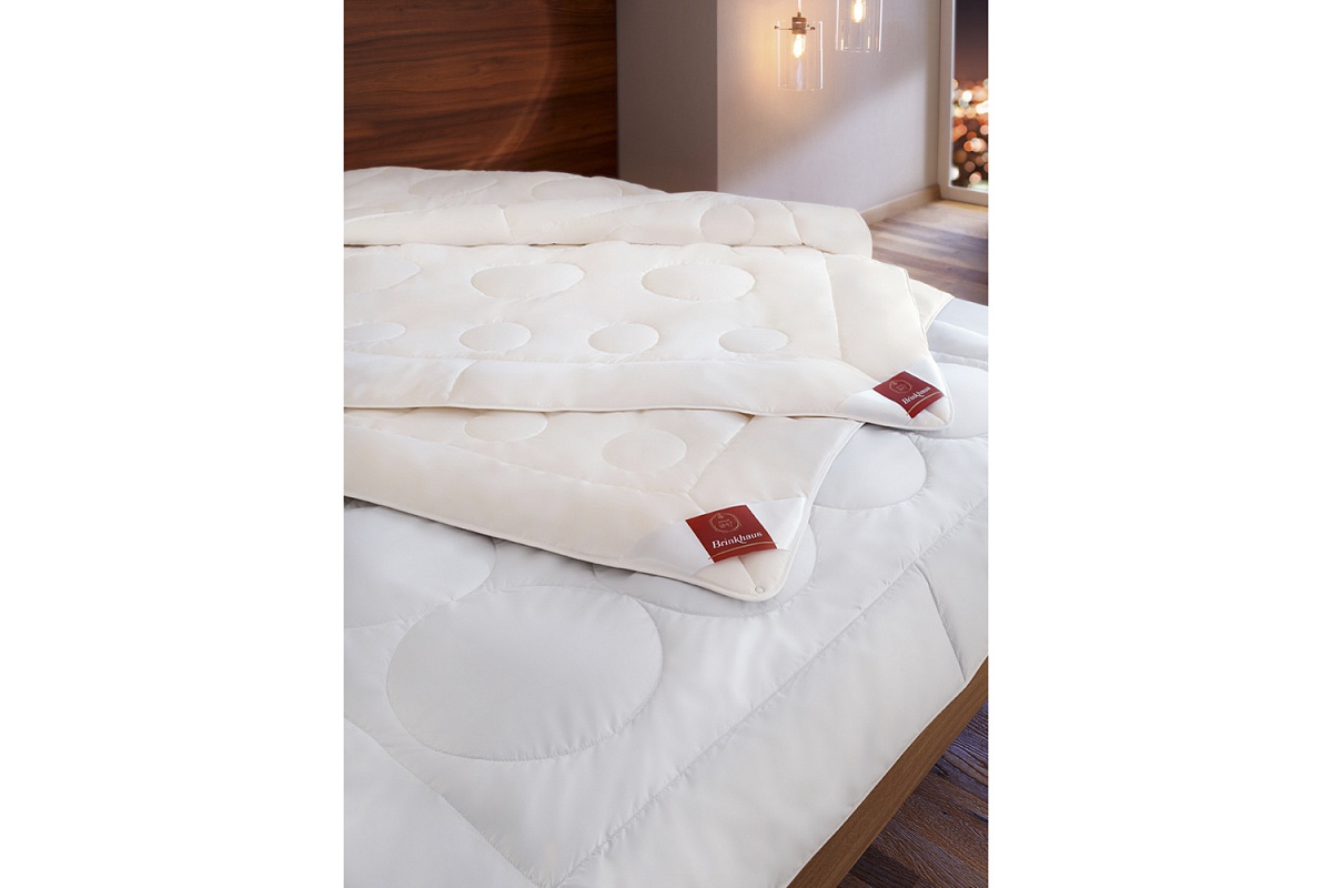 Одеяло  MAHDI верблюжья шерсть, лёгкое