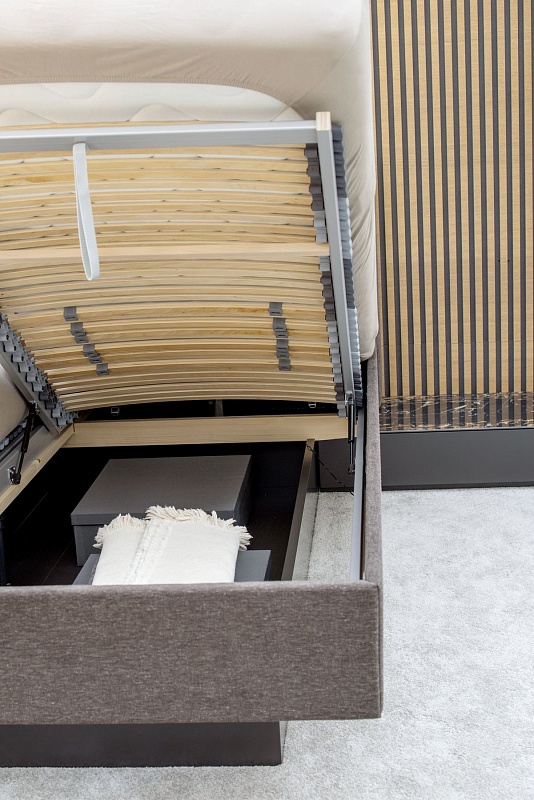 кровать MIRIA+